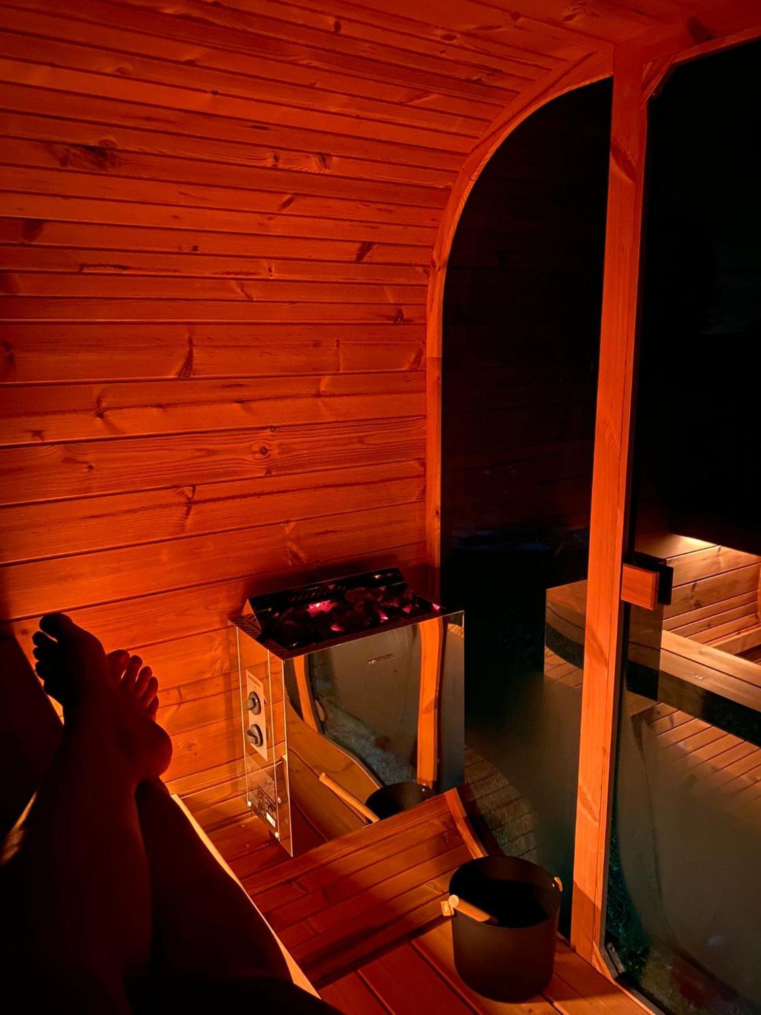 Ferienwohnung Mit Sauna Am Wald - Eifel メッヒャーニッヒ エクステリア 写真